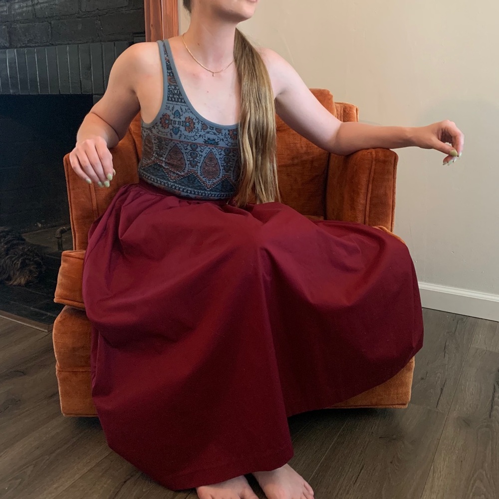 Uniqlo skirt with pockets!!